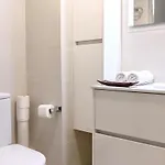 Gatsby - 3br Luxury High Floor Terrace By Lilla Apartman